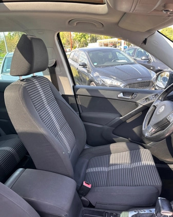 Volkswagen Tiguan cena 40888 przebieg: 238727, rok produkcji 2010 z Sułkowice małe 781
